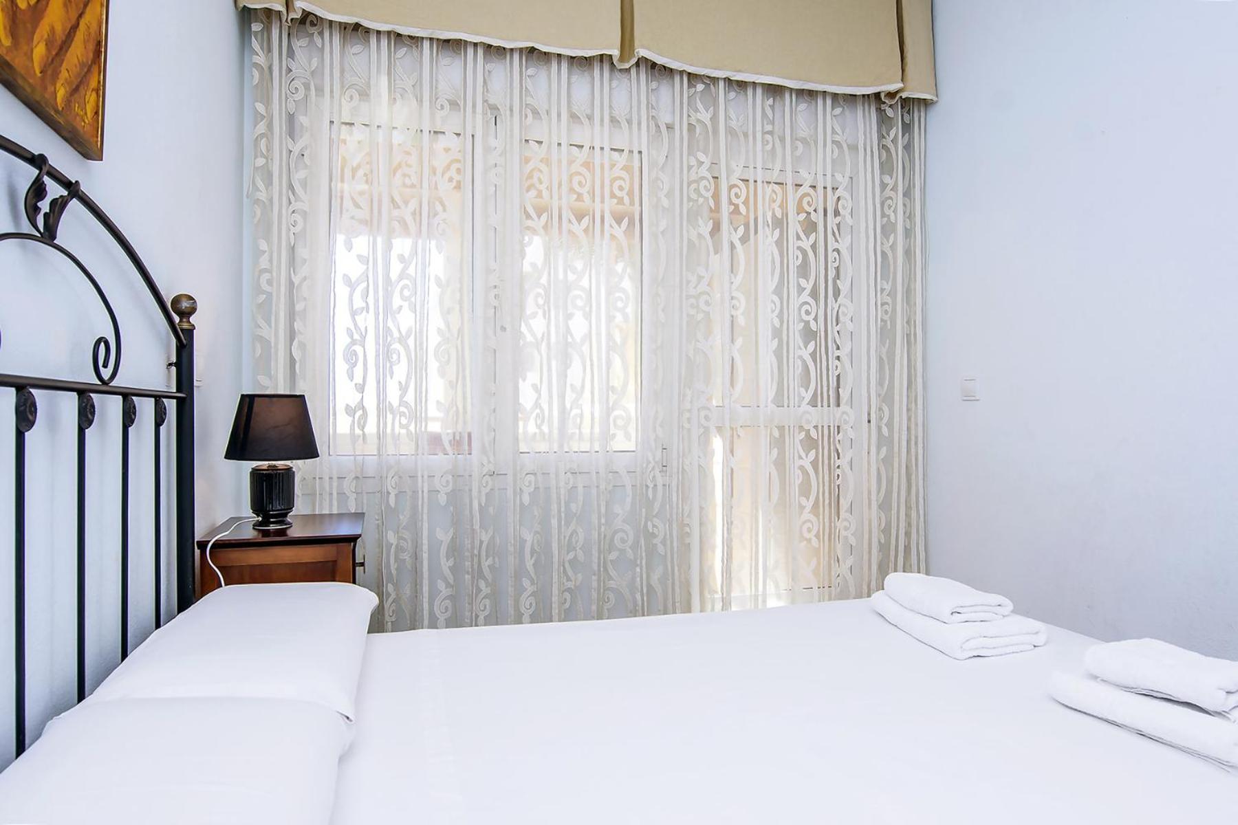 Aguilas Delicias Piscina Wifi Ac Parking Gratis ภายนอก รูปภาพ
